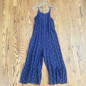 Art class- Kids black jumper.